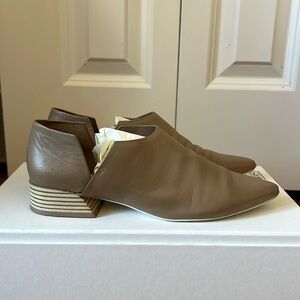Mercedes Castillo Leather D'Orsay Flats